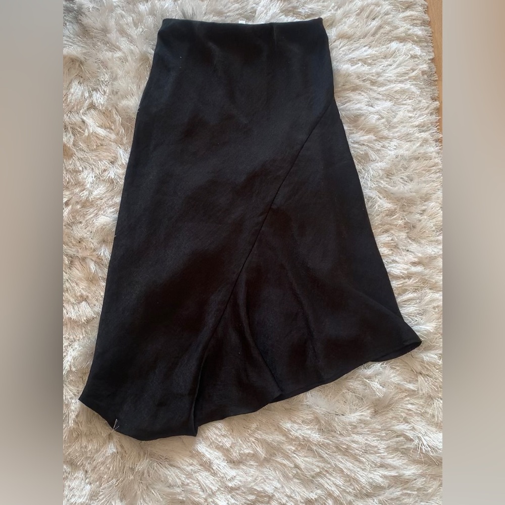 Forgotten Grace silky black skirt